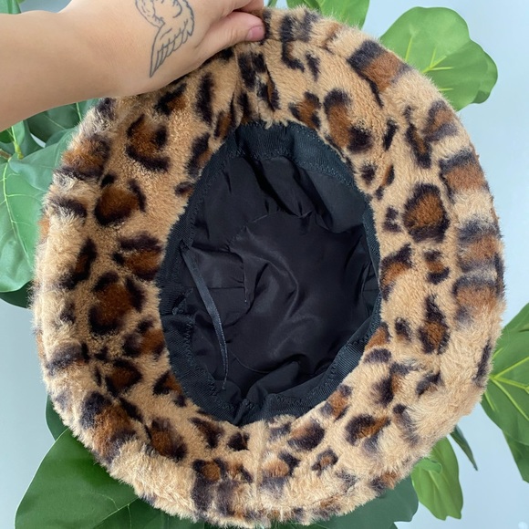Leopard Print Bucket Hat - Picture 2 of 2